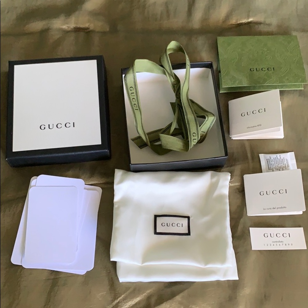 Gucci wallet packaging box